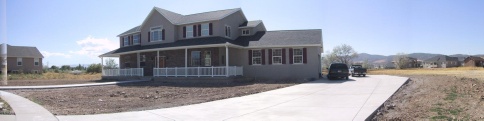 DrivewayPanorama_mid.jpg